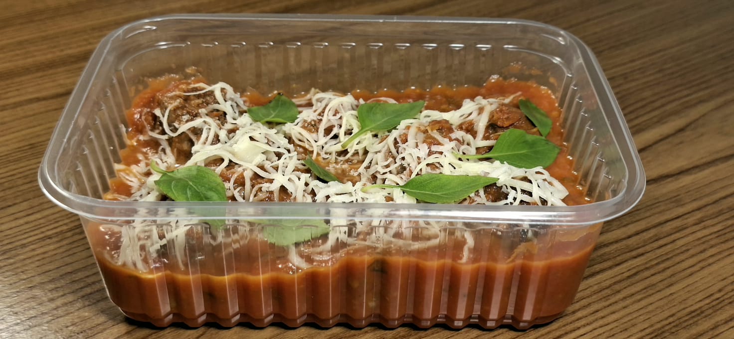 Almôndegas ao molho de tomate